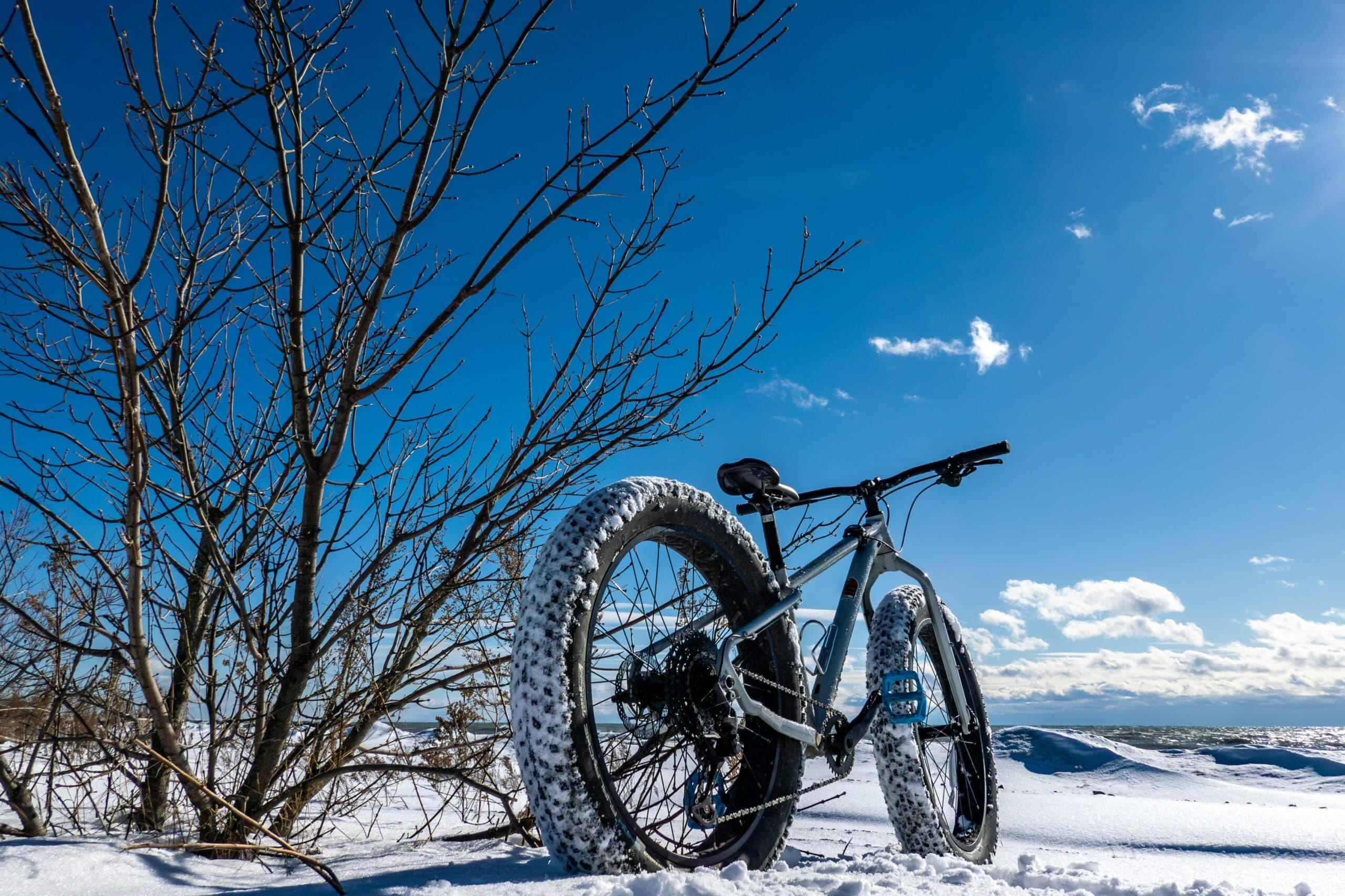 HILLS Ski Rent